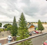 Spacious Apartment with Sea Views - Accommodation Perth