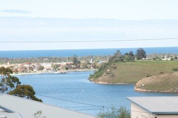 Holiday Makers - Accommodation Perth 6