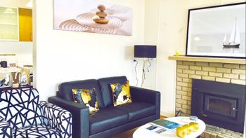 Linda Cottage Port Huon - Accommodation Perth 1