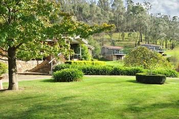 Araluen Lodge & Villas - Accommodation Perth 0