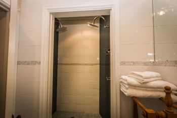 Spooky Hall Motel - Perth Resorts 2