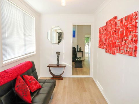 Waterside Retreat - Accommodation Perth 2