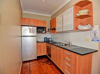 Ocean Parade By The Beach Unit - Accommodation Perth 2