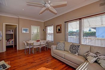 Ocean Parade By The Beach Unit - Accommodation Perth 5