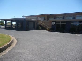 Oriana Motor Inn - Perth Resorts 0