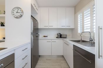 Cottesloe Azura Apartment - Accommodation Perth 5