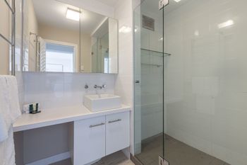 Cottesloe Azura Apartment - Accommodation Perth 4