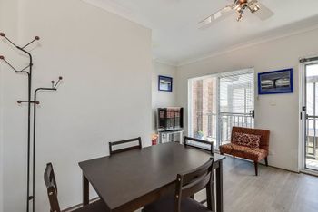 Renovated Apartment With Pool - Accommodation Perth 3