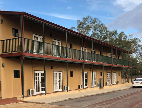 Settlers Hotel York - Accommodation Perth 0