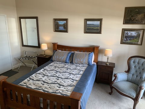 Settlers Hotel York - Accommodation Perth 3