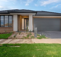 Resortstyle 4BR House With Parkingwerribee - Accommodation Perth