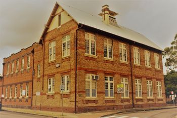 Caledonian Hotel - Perth Resorts 2