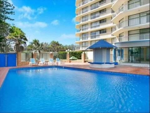 Absolute Beachfront With Views 2BR Apt - Accommodation Perth 2