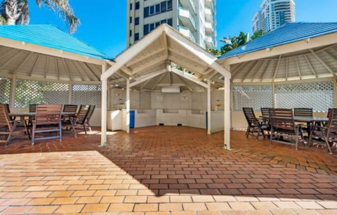 Absolute Beachfront With Views 2BR Apt - Accommodation Perth 0