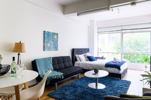 BHB CBD Dream Wine Netflix Wifi Views - Accommodation Perth 3
