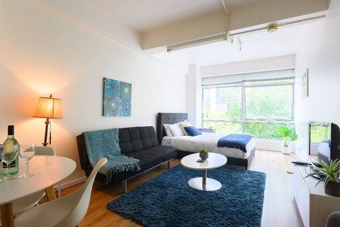 BHB CBD Dream Wine Netflix Wifi Views - Accommodation Perth 6