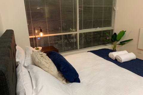 BHB CBD Dream Wine Netflix Wifi Views - Accommodation Perth 5