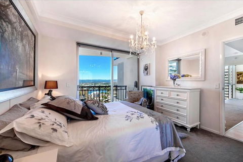 The Retreat At Chevron Renaissance - Accommodation Perth 3