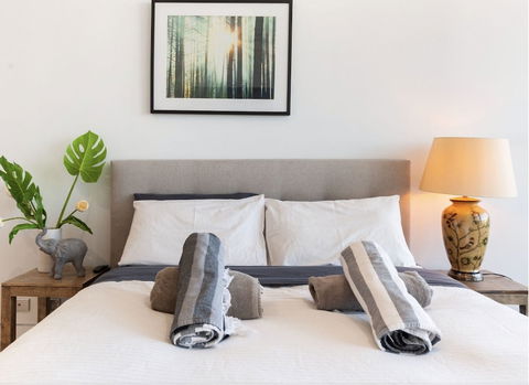 Bellevue Hill Designer - Accommodation Perth 6