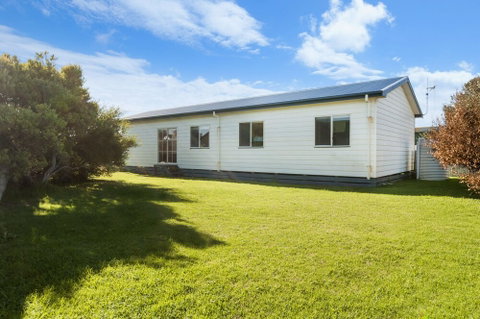 Julieanne - Accommodation Perth 0