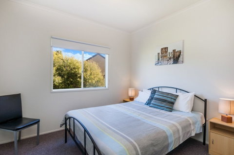 Julieanne - Accommodation Perth 3