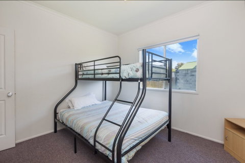 Julieanne - Accommodation Perth 2