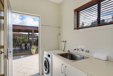 Spencer Park House - Accommodation Perth 3