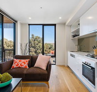 BRUNSWICK Stylish Space with Parking  Netflix