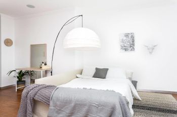 Beachside Apartment With Stunning Views & Parking - Accommodation Perth 2