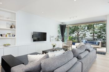 HomeHost Amazing H342 - Accommodation Perth 0