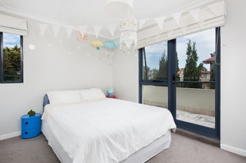 HomeHost Amazing H342 - Accommodation Perth 1
