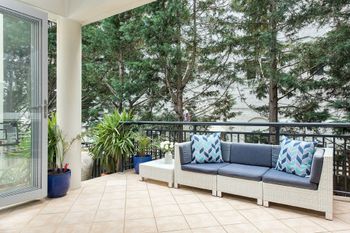 HomeHost Amazing H342 - Accommodation Perth 5