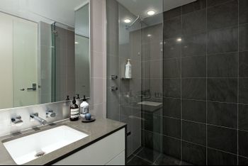Elegant Elizabeth Bay H374 - Accommodation Perth 1