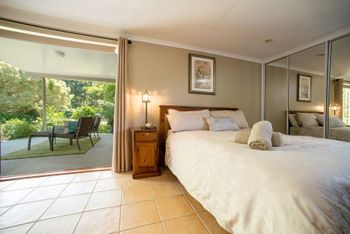 Belle La Vie B & B - Accommodation Perth 0