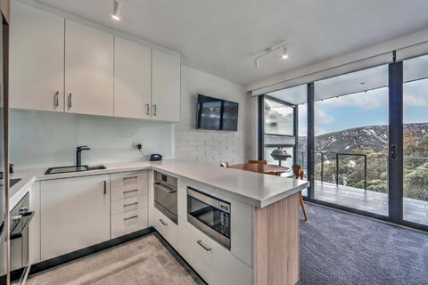 Snow Ski Apartments 23 - Perth Resorts 2