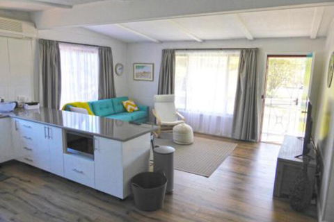 The Relax Shack At Culburra Beach Sleeps 7 - Perth Resorts 3