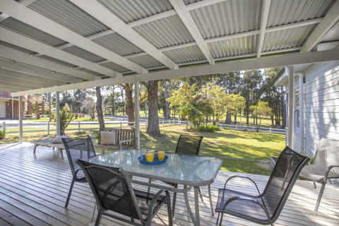 45 Golf Ave Superb Location - Accommodation Perth 6