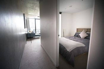 Spacious Apartment Close To Melbourne CBD - Accommodation Perth 2