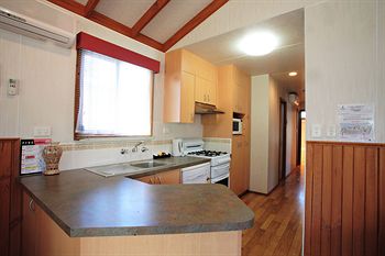 Yarraby Holiday Park - Perth Resorts 5
