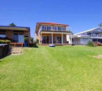 Luxury Waterfront House - Perth Resorts 0