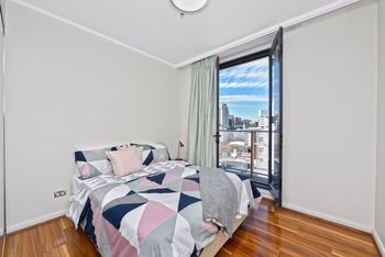 Deluxe Sydney Central Penthouse With Pool & Gym - Perth Resorts 6