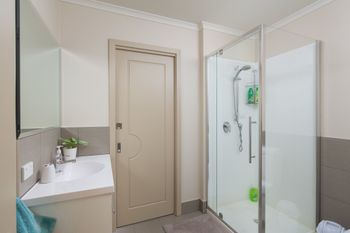 The Executive B & B - Accommodation Perth 6