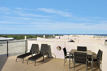 Cotton Beach Forty Four Roof Top - Accommodation Perth 6