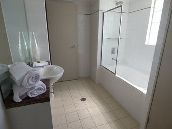 The Apartment Service L1101 - Accommodation Perth 2