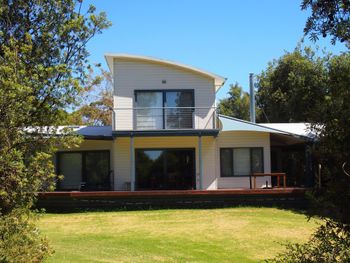 Uringah Rejuvenate Stays - Accommodation Perth 4