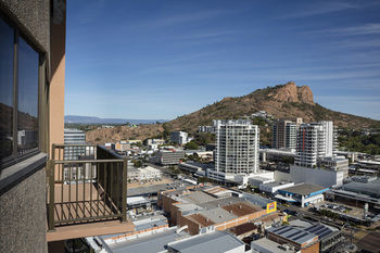 Holiday Inn Townsville - Accommodation Perth 6