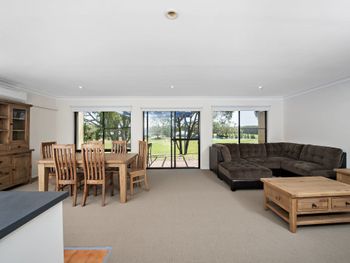 Villa 127 Horizons Golf Resort - Accommodation Perth 0