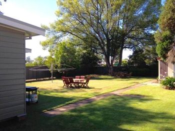 Edgeworth Street Manor - Accommodation Perth 2