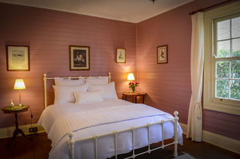 Arcadia Bed & Breakfast & Cottages - Perth Resorts 5