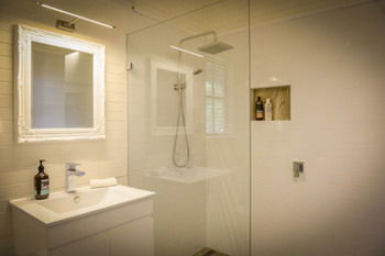 Arcadia Bed & Breakfast & Cottages - Perth Resorts 3